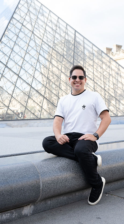 Guilherme, cofundador e diretor da agência Viaje Mais Pague Menos