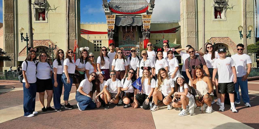 Viagem para Orlando em Grupo: VMPM Leva 28 Viajantes à Disney e Universal 